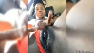 Ghana babe masturbating in car
